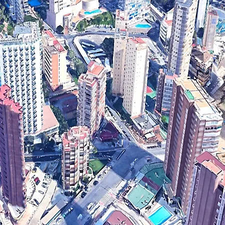 Beautiful 2 Bedroom In Parque Loix 3 Minutes Walk To The Apartmán